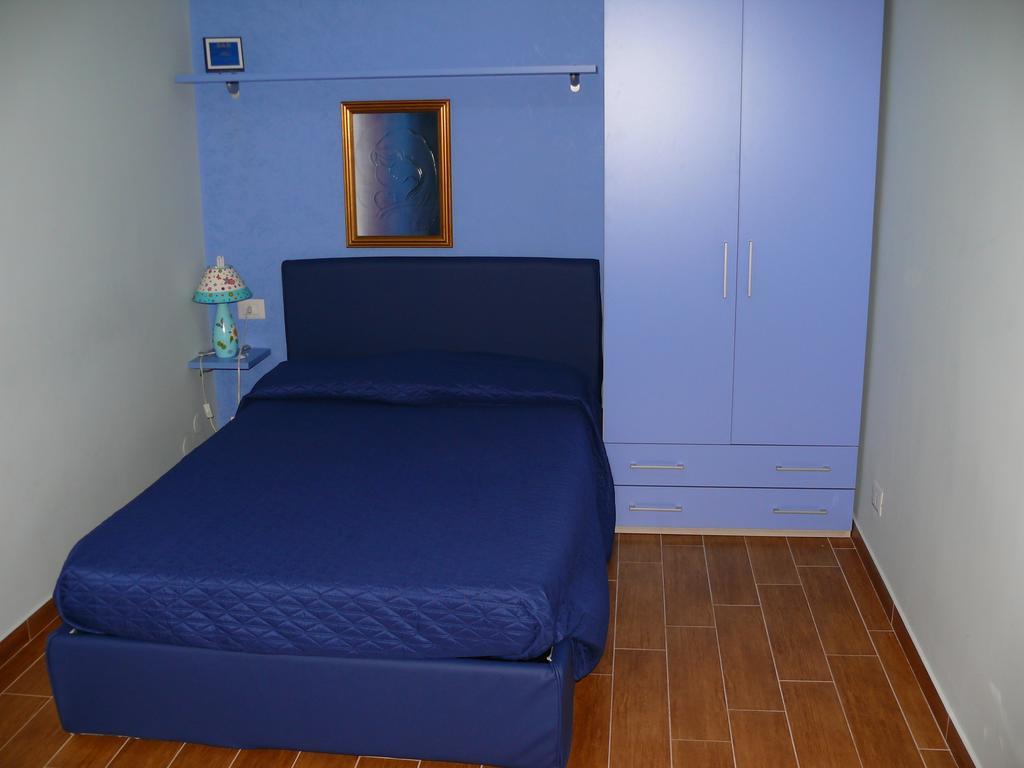 B&B Max Μεσίνα Δωμάτιο φωτογραφία